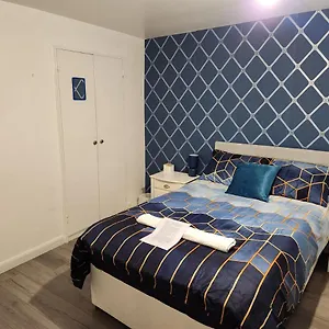 Gatwick Star Night - Gatwick Bed & Breakfast Crawley (West Sussex)